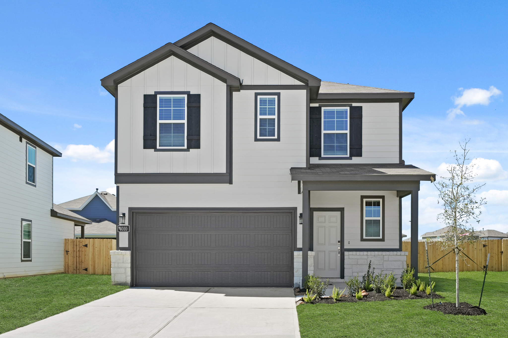 010309 4010 Crowning Court